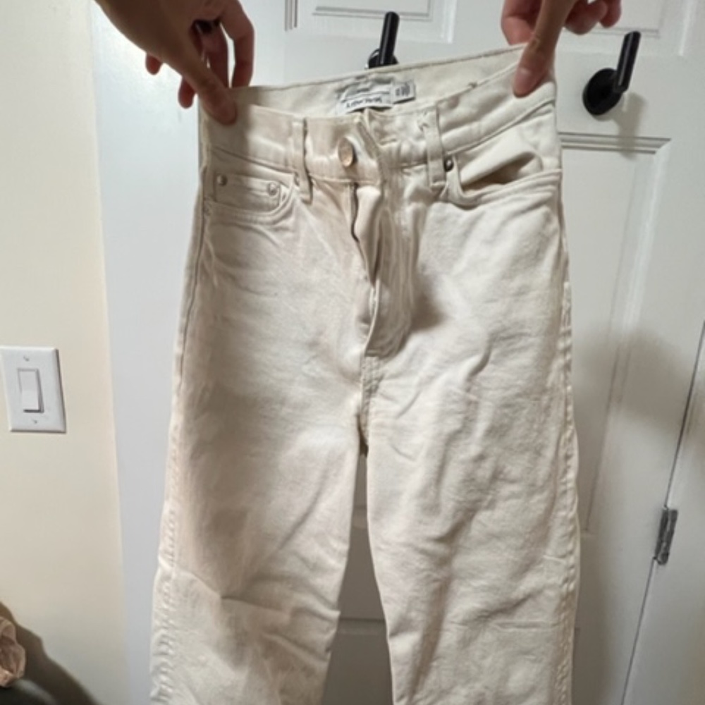 & Other Stores Low Waisted White Jeans (Size 26)